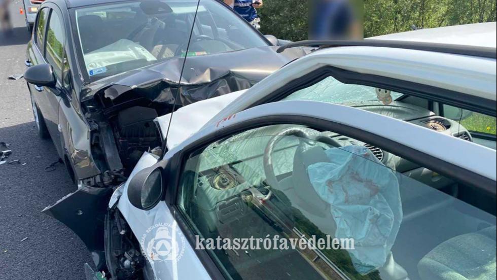 Frontális karambol történt Hévíz közelében Frontális karambol történt Hévíz közelében