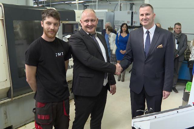 Beind�tott�k a ZMT Hungary �j g�psor�t   