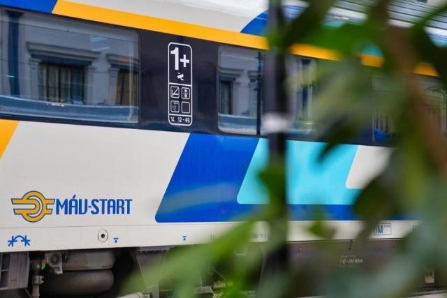 Műszaki hiba a Rédics–Zalaegerszeg vonalon – másfél órát kellett várni a pótlóbuszra Műszaki hiba a Rédics–Zalaegerszeg vonalon – másfél órát kellett várni a pótlóbuszra