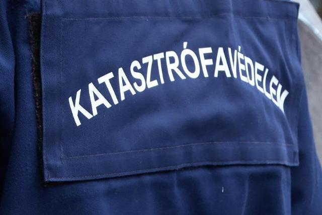 Gondos�ra riasztotta a seg�ts�get egy zalaegerszegi t�rsash�zban