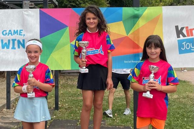 Bödör Maja továbbra is veretlen – újabb aranyérem a Kinder Tennis Trophy-n Bödör Maja továbbra is veretlen – újabb aranyérem a Kinder Tennis Trophy-n