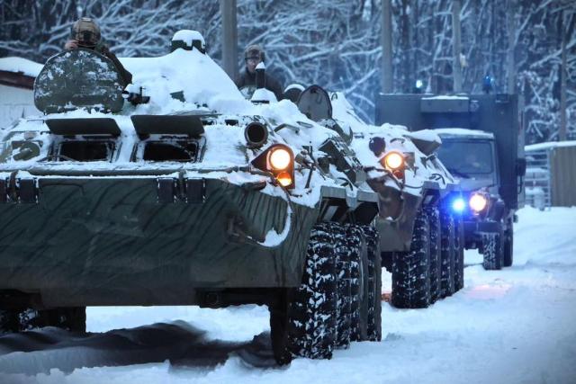 Nagykanizs�n is k�szenl�tben a TEK speci�lis j�rm�vei