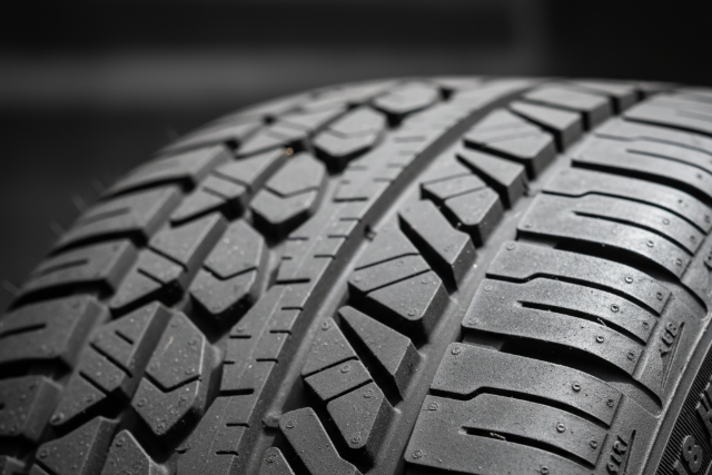 Október elsejétől nem kérhet pénzt a gumis, ha nála hagyjuk a használt abroncsot Október elsejétől nem kérhet pénzt a gumis, ha nála hagyjuk a használt abroncsot