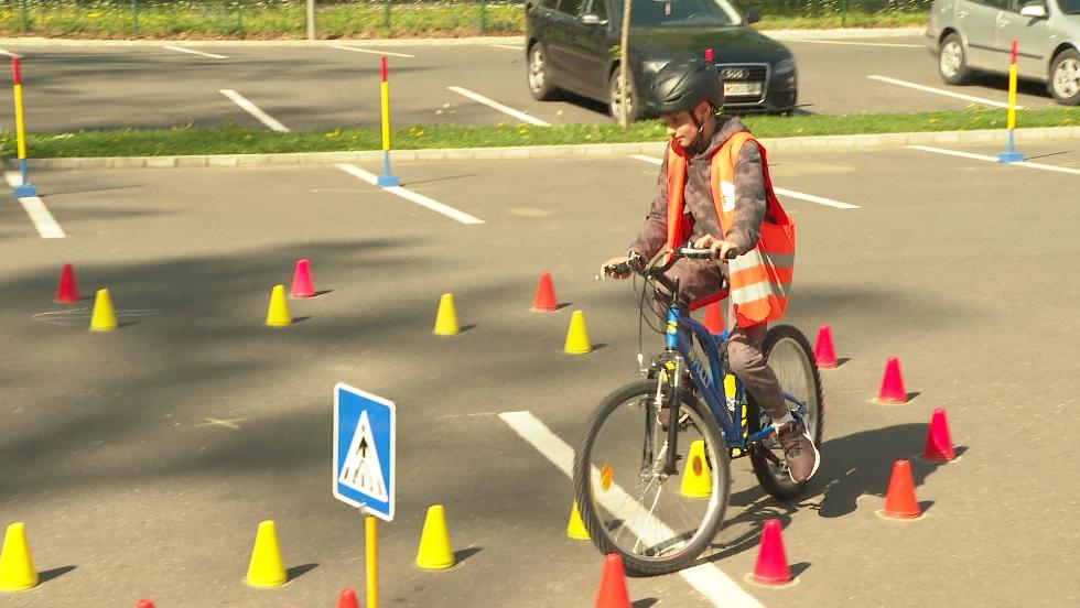 Kerkprosok versenyeztek az lmnyparkban 