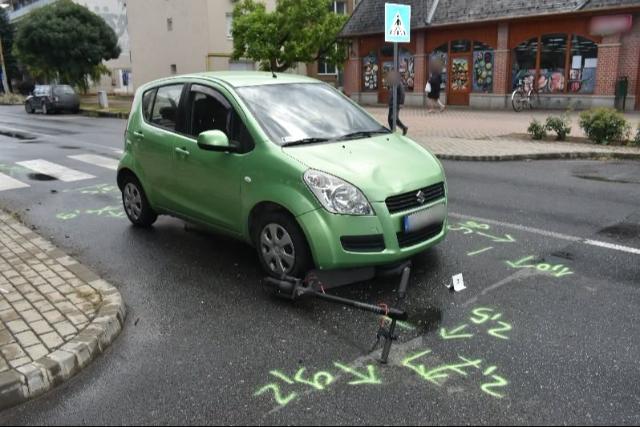 Elektromos rollerrel okozott balesetet egy 13 �ves kisl�ny Zalaszentgr�ton