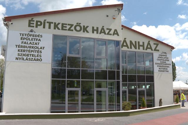 Bővült a Jánház építőanyag-kereskedés zalaegerszegi telephelye Bővült a Jánház építőanyag-kereskedés zalaegerszegi telephelye