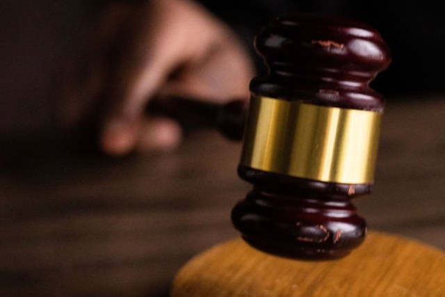 400 milliós vagyoni kárt okozott illegális műsorszórással három férfi - vádat emeltek 400 milliós vagyoni kárt okozott illegális műsorszórással három férfi - vádat emeltek