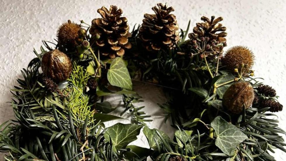 Adventi koszor kszts a Gcseji Skanzenben