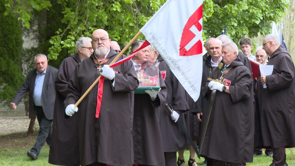 Elkezddtt a Szent Gyrgy Lovagrend 700. jubileumi ve