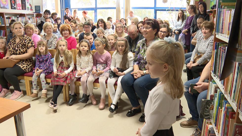 Őszölelő versmondó versenyt rendeztek a könyvtárban Őszölelő versmondó versenyt rendeztek a könyvtárban