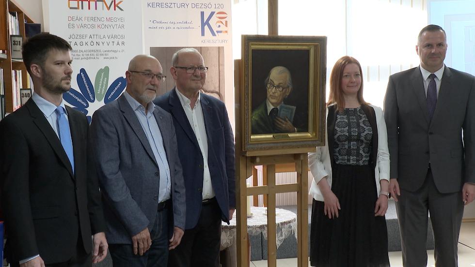 Virrasztást tartottak Keresztury Dezső születésének 120. évfordulója alkalmából Virrasztást tartottak Keresztury Dezső születésének 120. évfordulója alkalmából