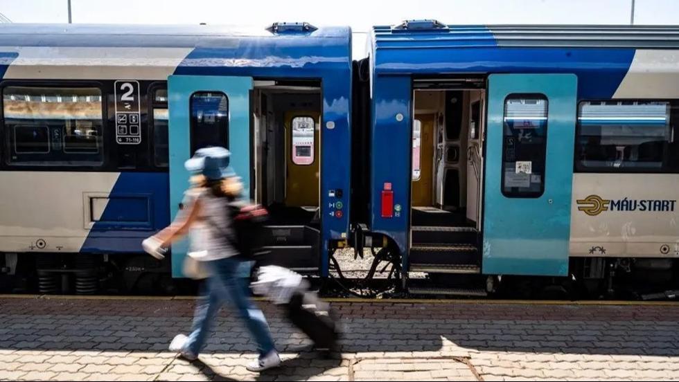 Május elsején változik a menetrend! Május elsején változik a menetrend!