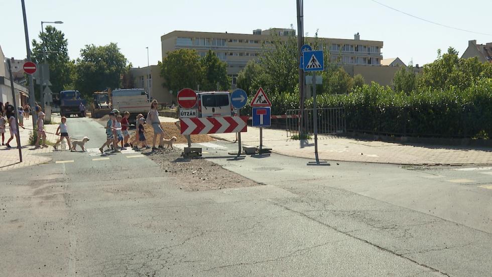 Korszerű csatornahálózat épül Zalaegerszeg belvárosában Korszerű csatornahálózat épül Zalaegerszeg belvárosában