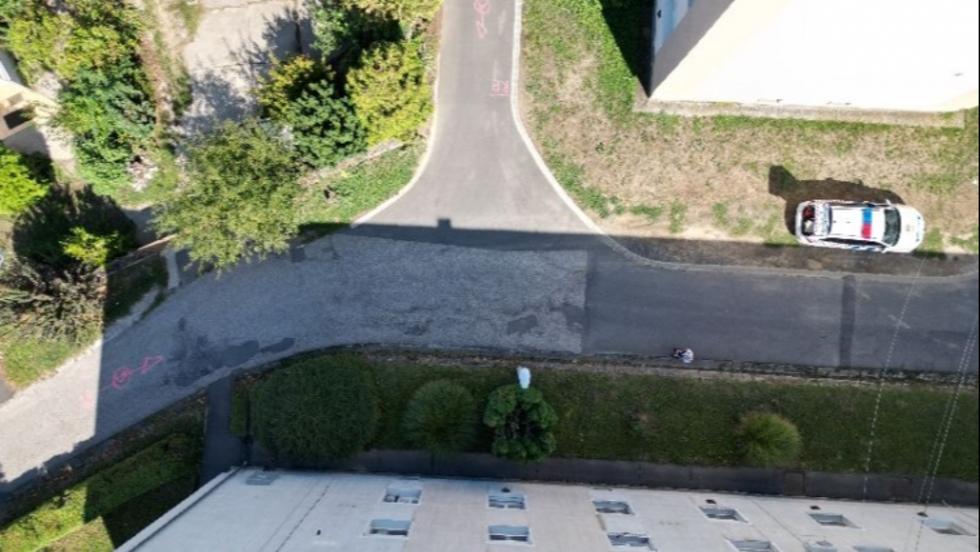 Segítségnyújtás nélkül hajtott el a rollerral ütköző autós Segítségnyújtás nélkül hajtott el a rollerral ütköző autós