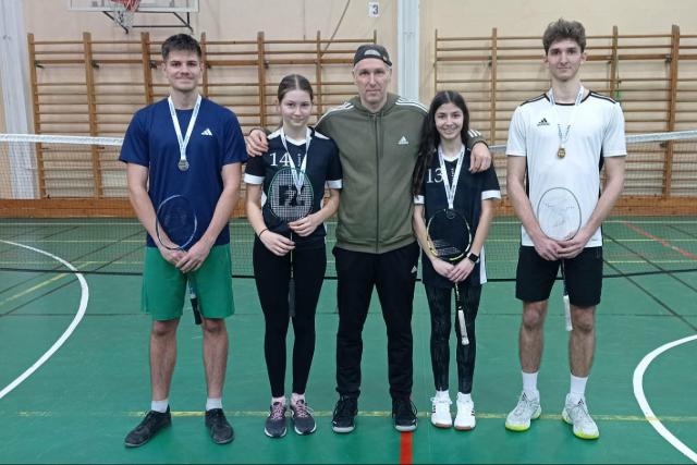 K�t ez�st �s egy bajnoki c�m K�lcsey-s tollaslabd�z�kt�l