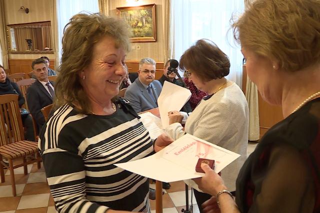 Sokszoros vradkat kszntttek 