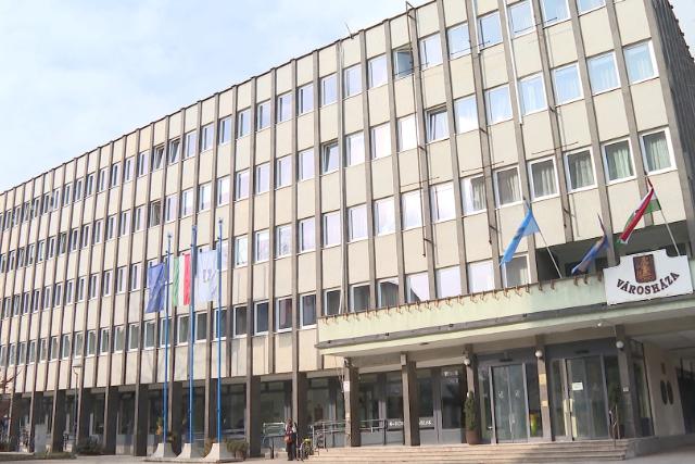 Elkezdte az �rtes�t�k k�zbes�t�s�t a Nemzeti V�laszt�si Iroda