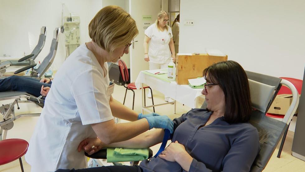 Vért adni egyszerűbb, mint gondolnánk – hasznos tanácsok első véradóknak Vért adni egyszerűbb, mint gondolnánk – hasznos tanácsok első véradóknak