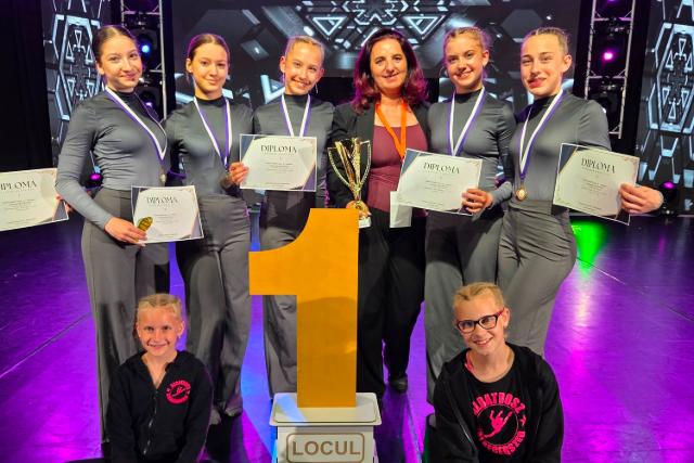 Sorra hozt�k az �rmeket Rom�ni�b�l a zalaegerszegi t�ncosok
