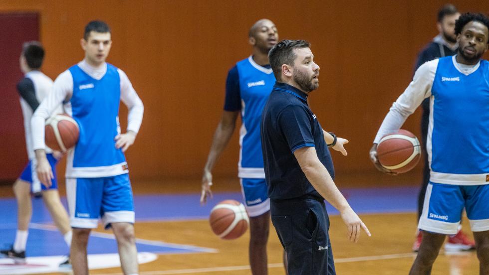 Új edzővel és új lendülettel utazik Pécsre a ZTE KK Új edzővel és új lendülettel utazik Pécsre a ZTE KK
