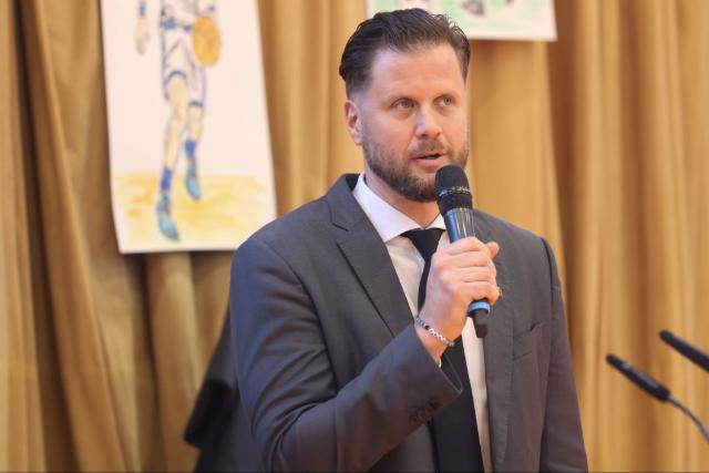 Gáspár Dávid lett a szlovén női kosárlabda-válogatott szövetségi kapitánya Gáspár Dávid lett a szlovén női kosárlabda-válogatott szövetségi kapitánya