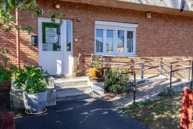 40 v�rosfejleszt�si c�l – Meg�jul a Gazdas�g utcai orvosi rendel�
