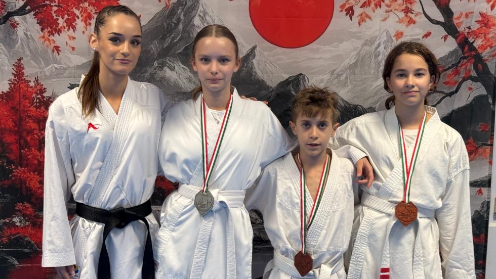 H�rom �rmet szereztek a Kertv�rosi Karate Suli versenyz�i