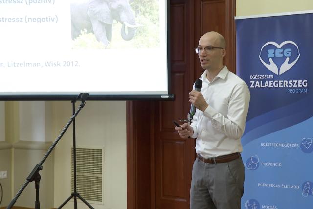 A mindennapi stressz kezel�s�r�l tanulhattak az �rdekl�d�k