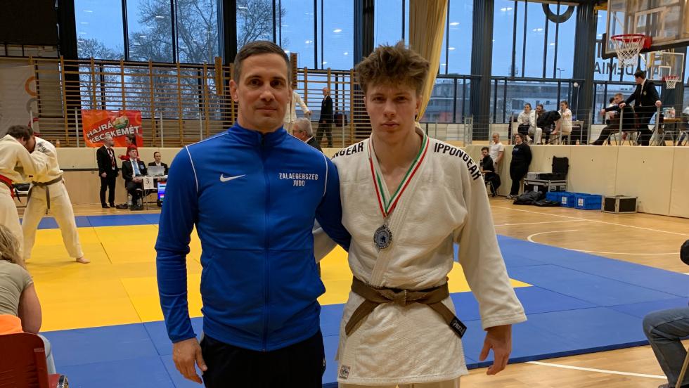 Mátéffy Gábor ezüstérmes a Junior Országos Bajnokságon! Mátéffy Gábor ezüstérmes a Junior Országos Bajnokságon!