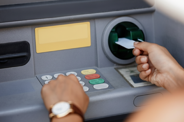 Ideiglenes le�ll�s j�n az OTP-n�l