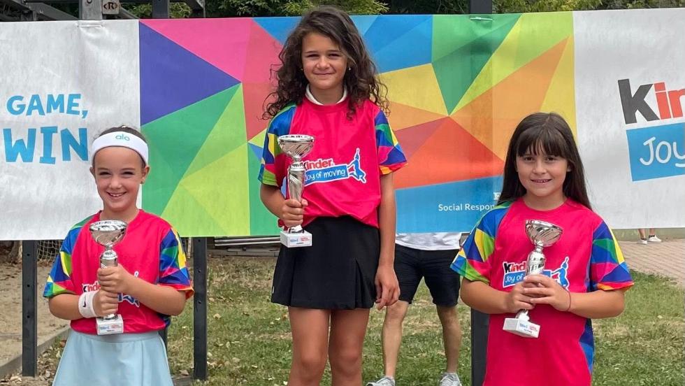 Bödör Maja továbbra is veretlen – újabb aranyérem a Kinder Tennis Trophy-n Bödör Maja továbbra is veretlen – újabb aranyérem a Kinder Tennis Trophy-n