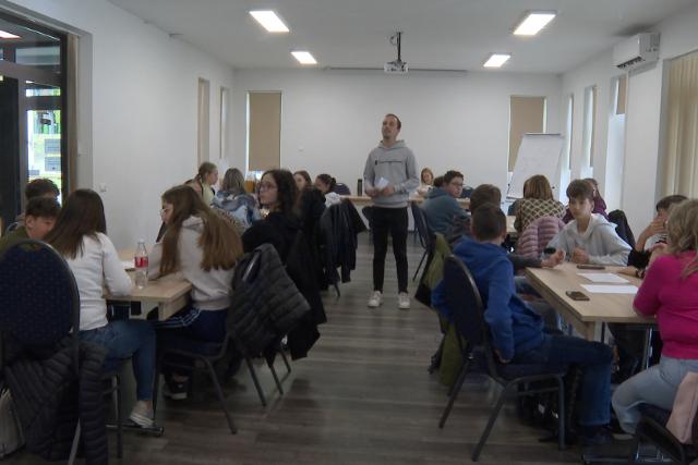 Vet�lkedtek – Als�erdei programok a F�ld napj�n