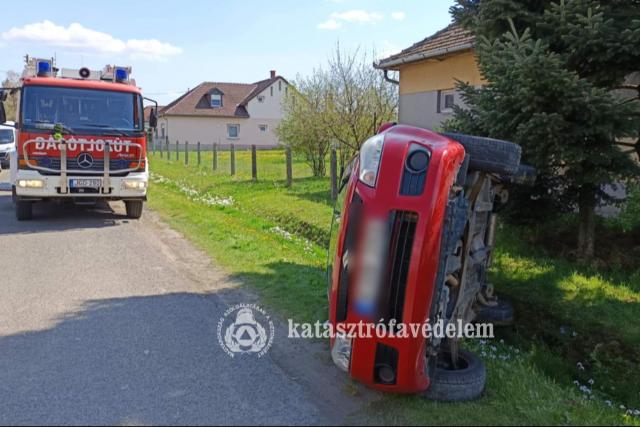 Összeütközött két autó Rédicsen Összeütközött két autó Rédicsen