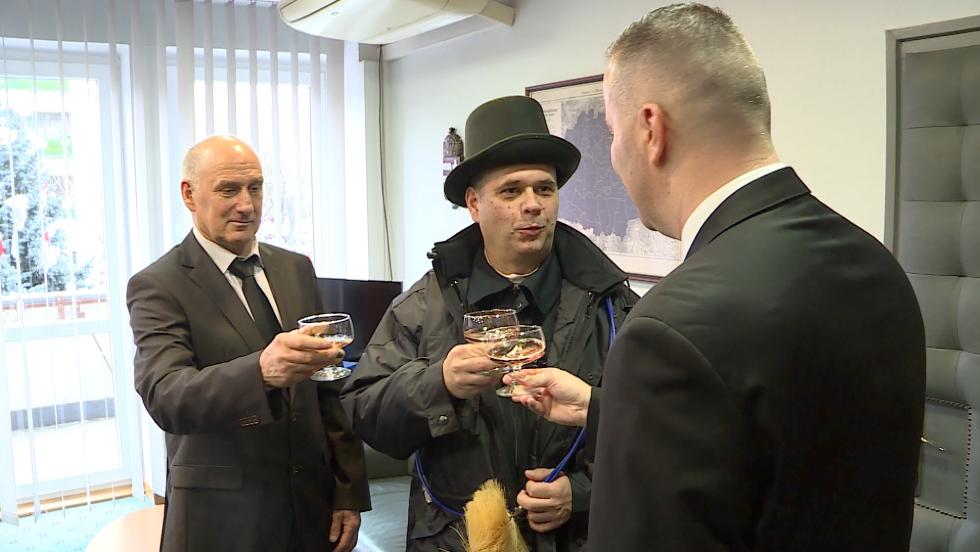 Kéményseprő hozta a szerencsét Kéményseprő hozta a szerencsét