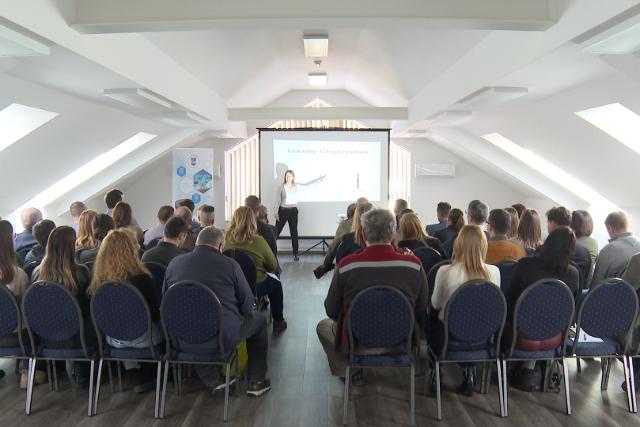 A j�v� modellezhet�