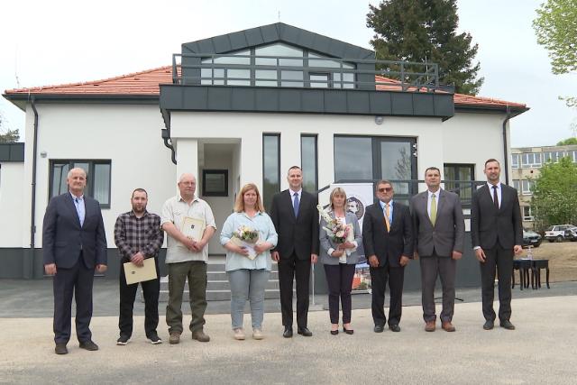 Átadták a Városgazdálkodási Kft. felújított épületét Átadták a Városgazdálkodási Kft. felújított épületét