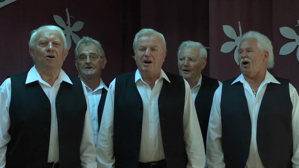 Szépkorúak daloltak Zalabesenyőben Szépkorúak daloltak Zalabesenyőben