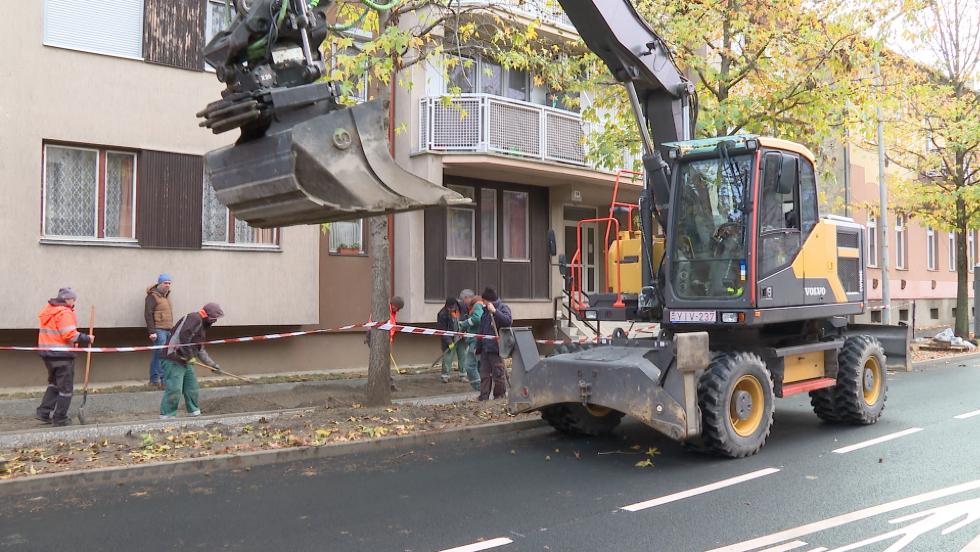 jabb jrdafeljts az Ady utcban