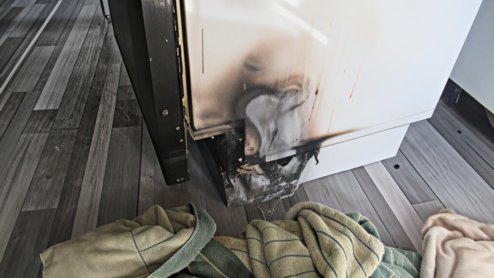 Lángra kapott egy mosogatógép egy zalai családi házban Lángra kapott egy mosogatógép egy zalai családi házban