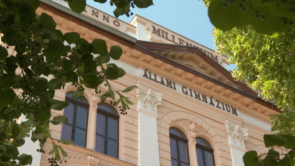 Csaknem kétszáz nyelvvizsgát szereztek a végzős Zrínyisek Csaknem kétszáz nyelvvizsgát szereztek a végzős Zrínyisek