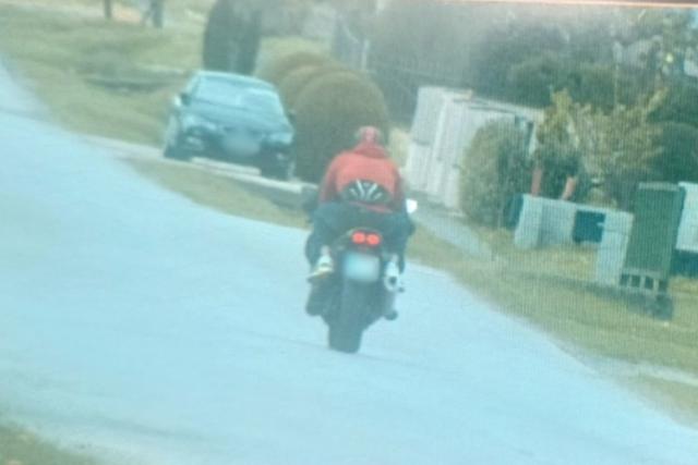 Több százezres bírságot kaptak a gyorshajtó motorosok Több százezres bírságot kaptak a gyorshajtó motorosok