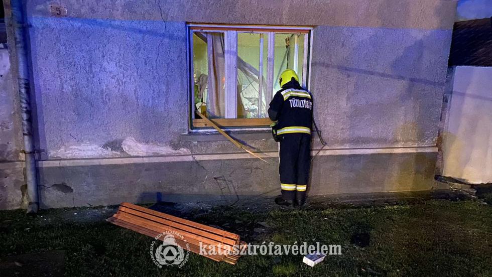 Robbanást okozott egy kályha mellett felejtett gázpalack Zalaszántón Robbanást okozott egy kályha mellett felejtett gázpalack Zalaszántón