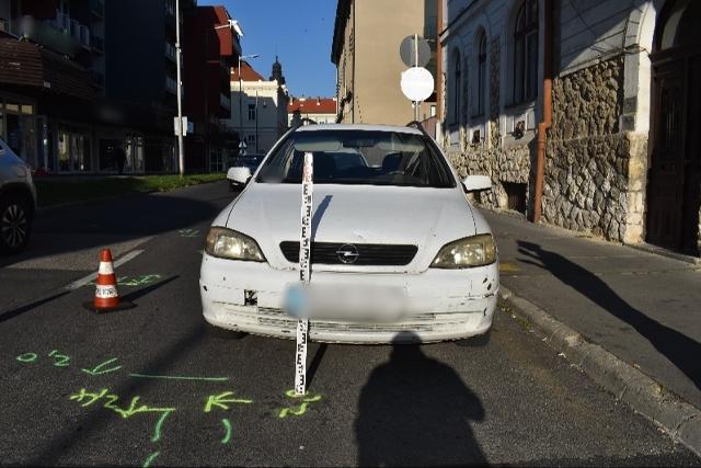 Baleset Zalaegerszegen: gyalogos ütközött személyautóval a Berzsenyi utcában Baleset Zalaegerszegen: gyalogos ütközött személyautóval a Berzsenyi utcában