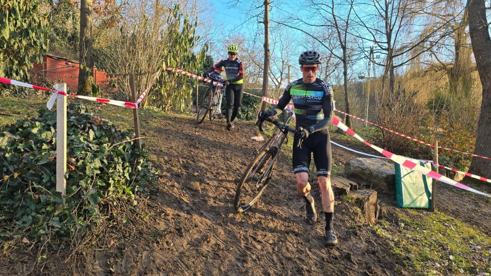 Sikeres szerepléssel zárta a GreenZone ZKSE csapata a cyclocross szezont Sikeres szerepléssel zárta a GreenZone ZKSE csapata a cyclocross szezont