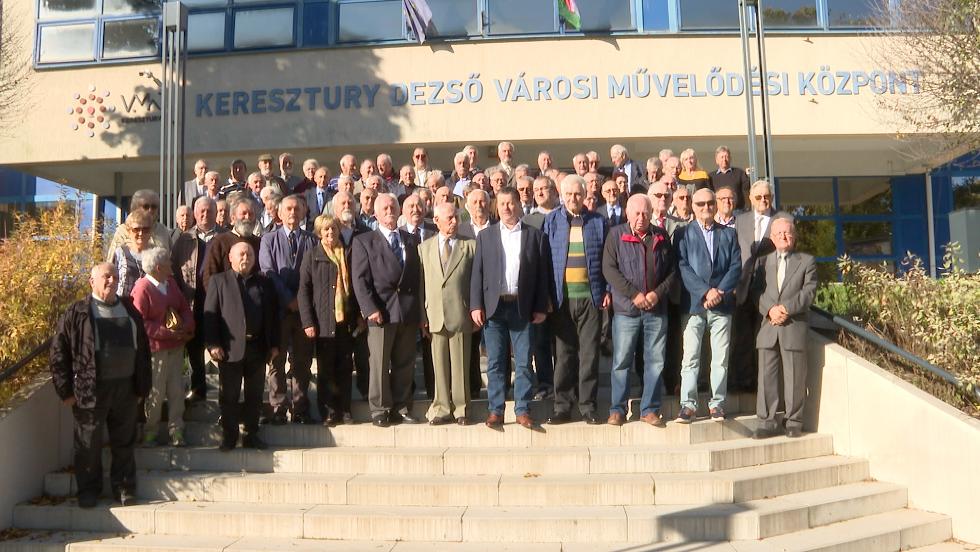 Laktanya- és hadosztály találkozó Laktanya- és hadosztály találkozó