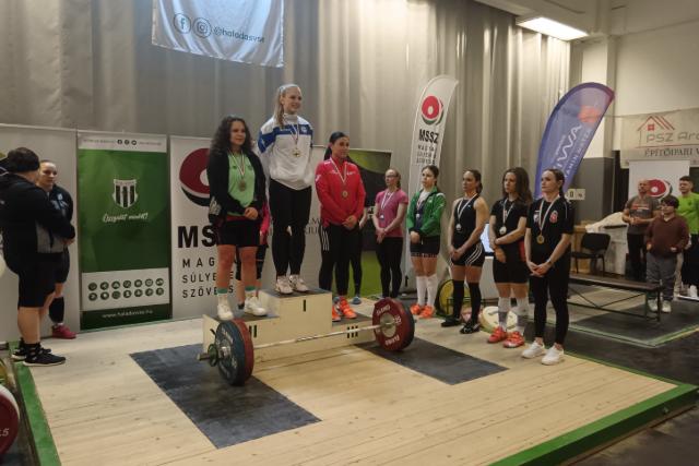 H�rom arany�rem Szombathelyr�l – remekelt a ZTE S�lyemel� Klub versenyz�i