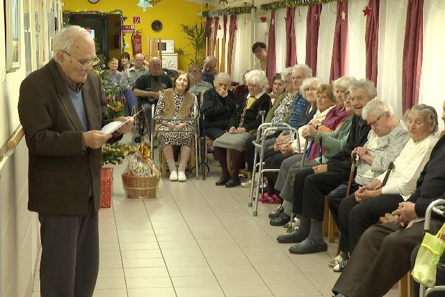 Karácsonyi ünnepség Landorhegyen, az Idősek Gondozóházában Karácsonyi ünnepség Landorhegyen, az Idősek Gondozóházában