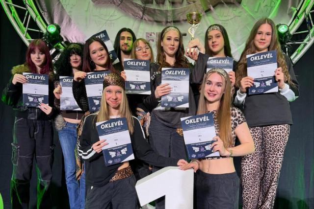 Hat dobog�s helyez�s Szigetszentmikl�son – er�sen kezdte a szezont a Motion T�nc Sport Egyes�let 