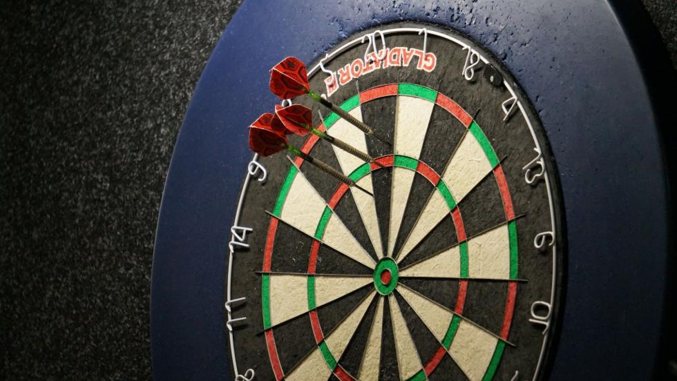 Újabb izgalmas játéknapot hozott a DartsCsütörtök – Kecsmár Bence győzelmével zárult az est Újabb izgalmas játéknapot hozott a DartsCsütörtök – Kecsmár Bence győzelmével zárult az est