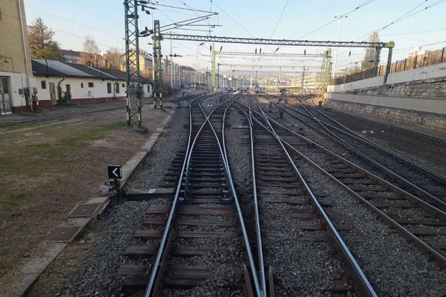 Lezárták a Déli pályaudvart, több dunántúli vonat más végállomásra megy Lezárták a Déli pályaudvart, több dunántúli vonat más végállomásra megy